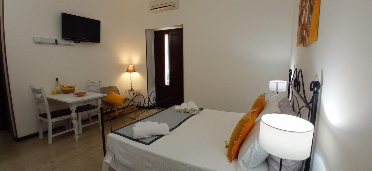 Il Rifugio Del Pirata Apartment Trapani Ngoại thất bức ảnh